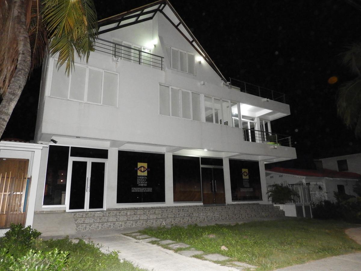 Villa Lili House San Andrés Esterno foto